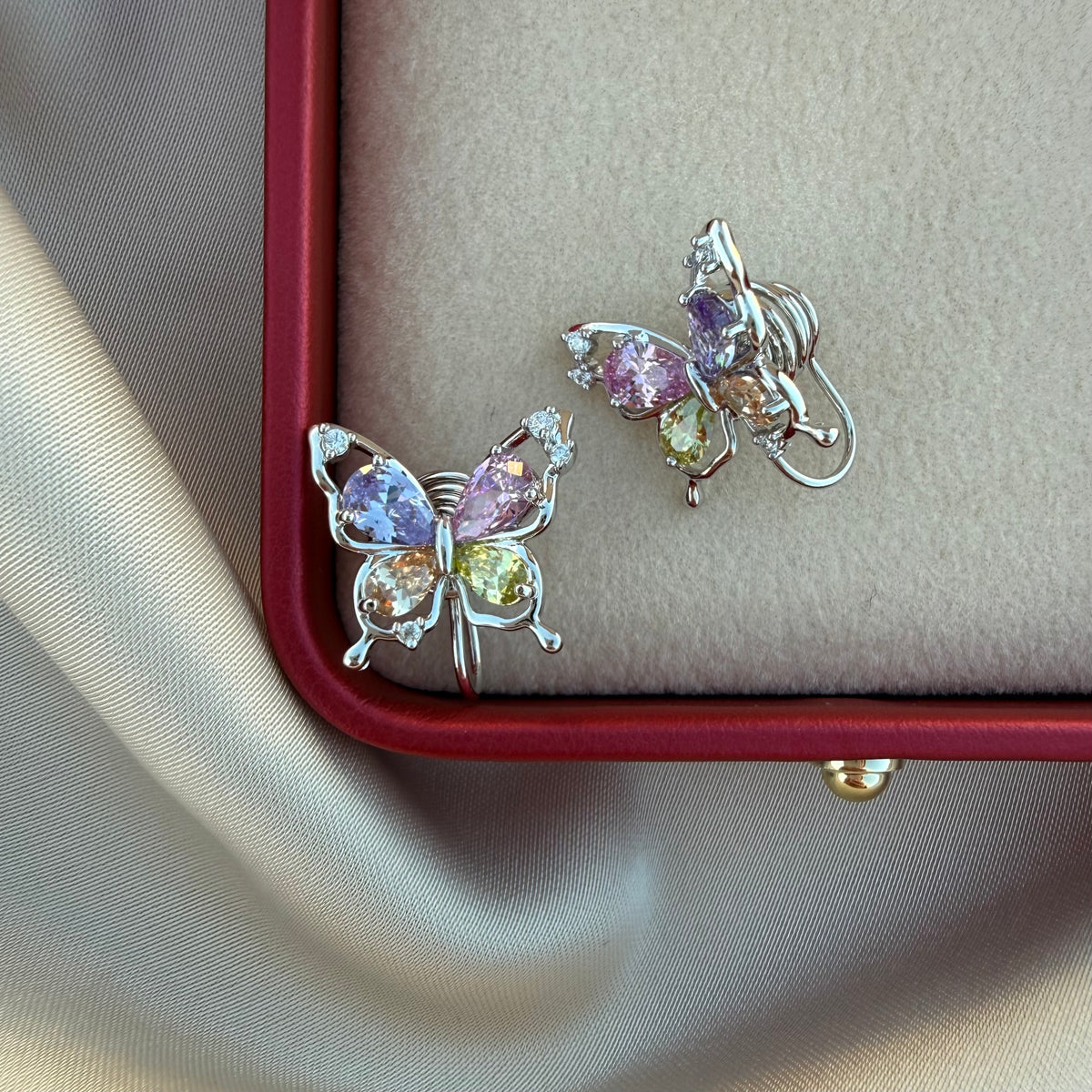 Pendientes Mariposa multicolor claro