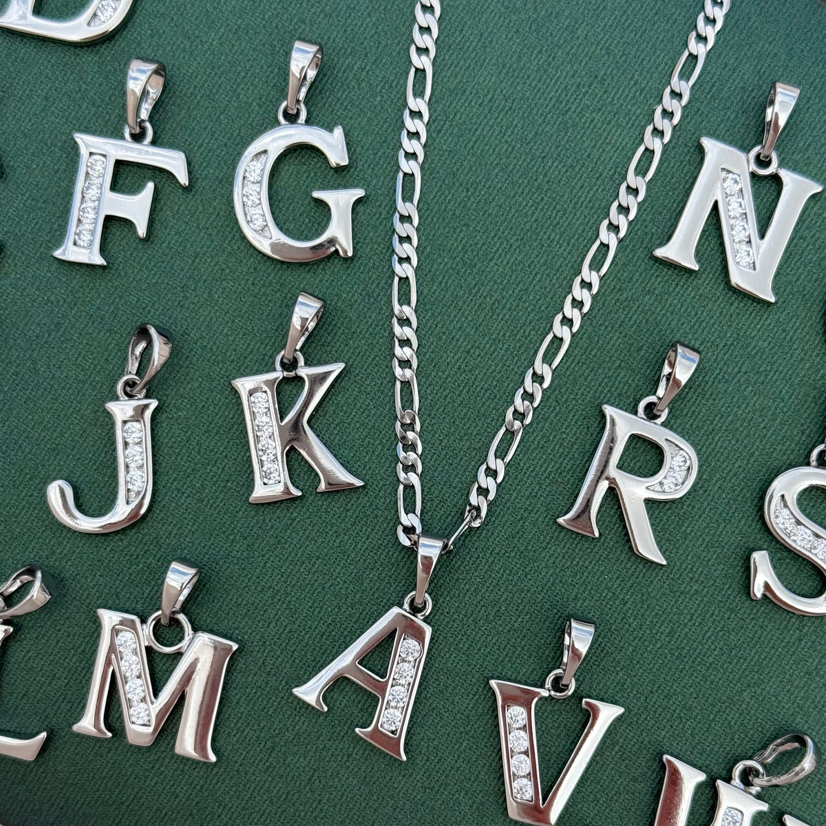 Collar Letra