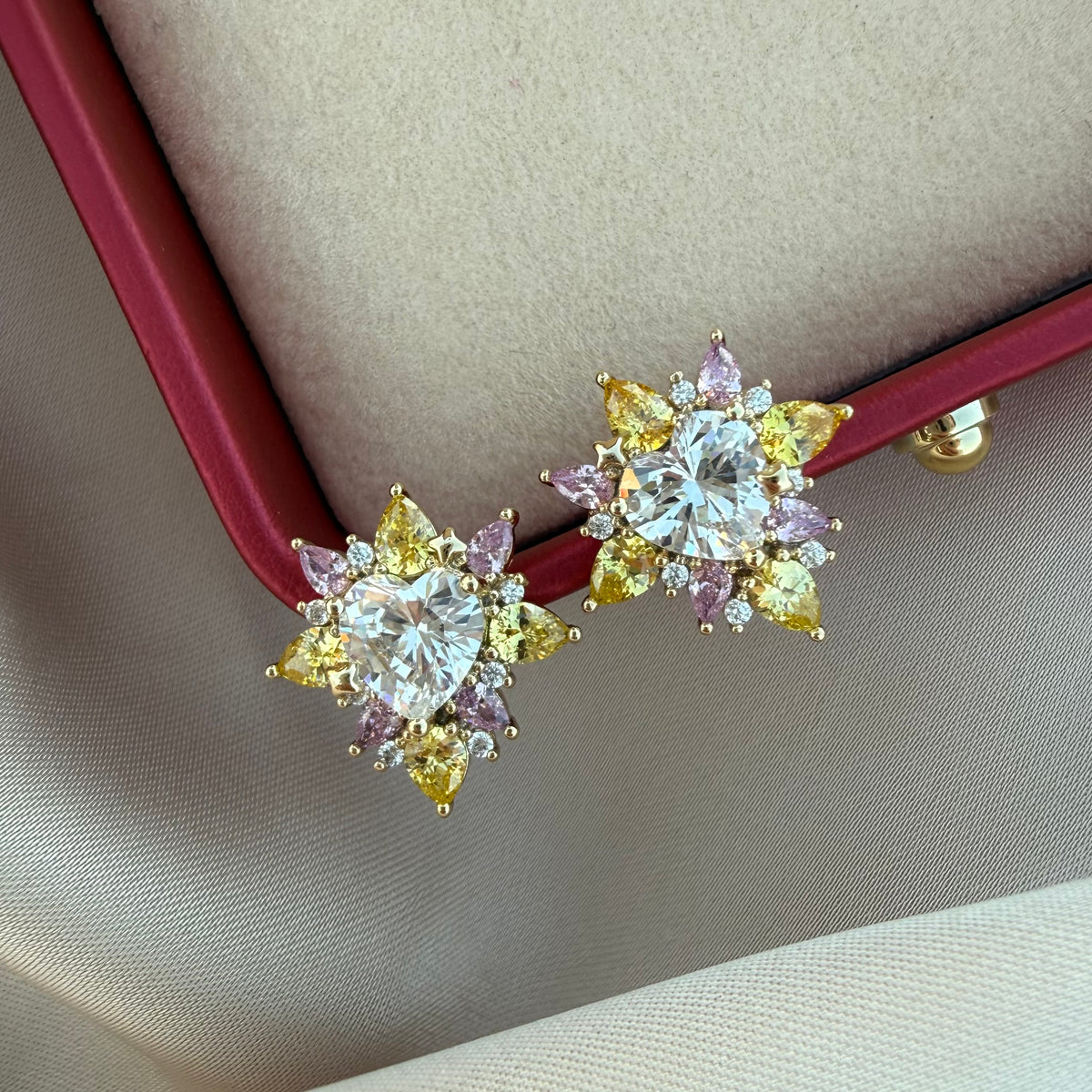 Pendientes Amore