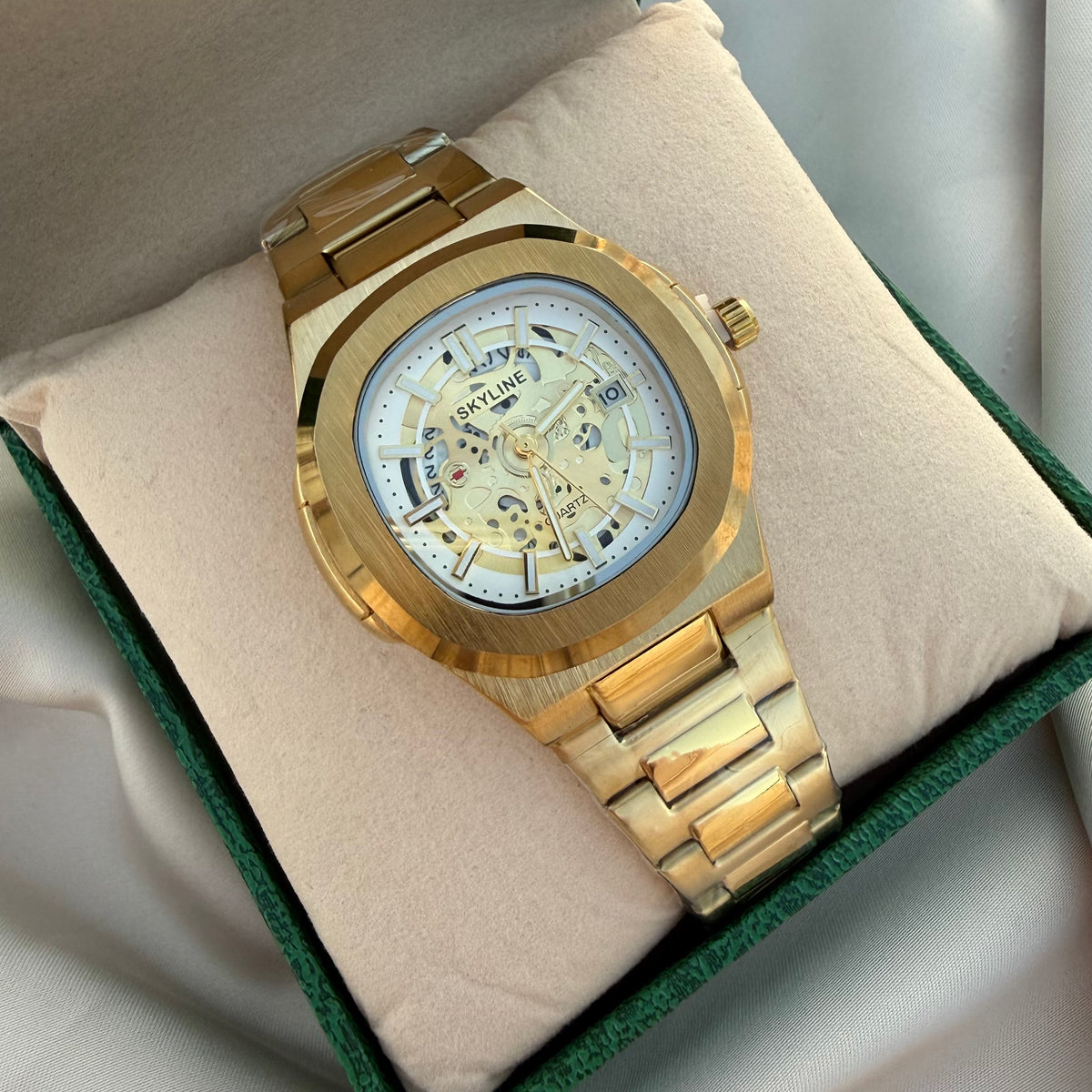 Reloj Longluxe dorado