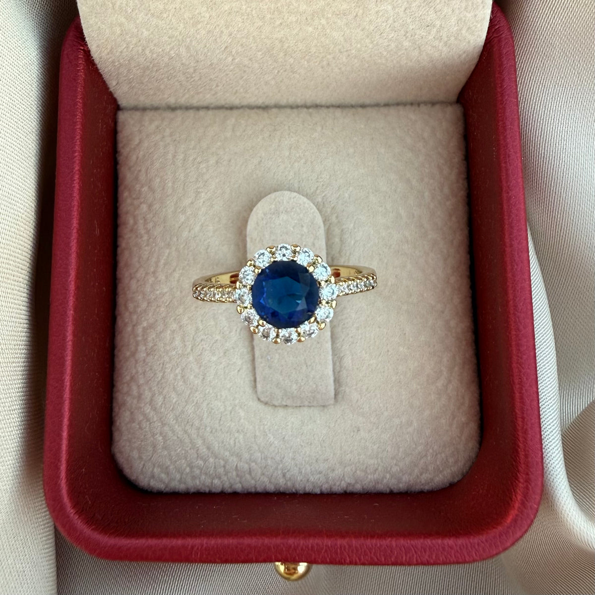 Anillo Promesa azul zafiro