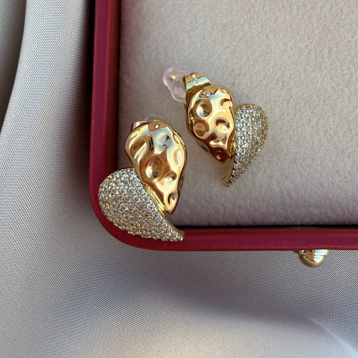 Pendientes Corazón medio brillo