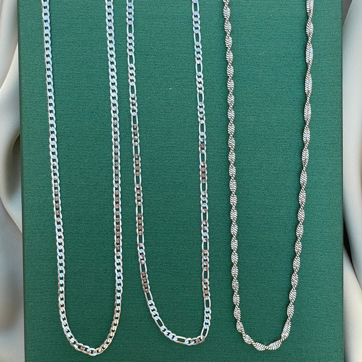 Cadenas Oro blanco laminado