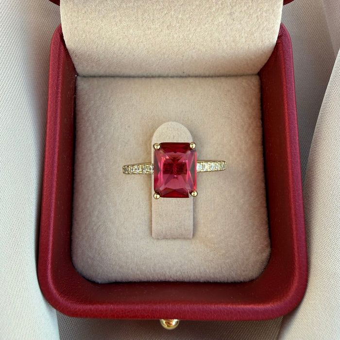 Anillo Victorian rubí