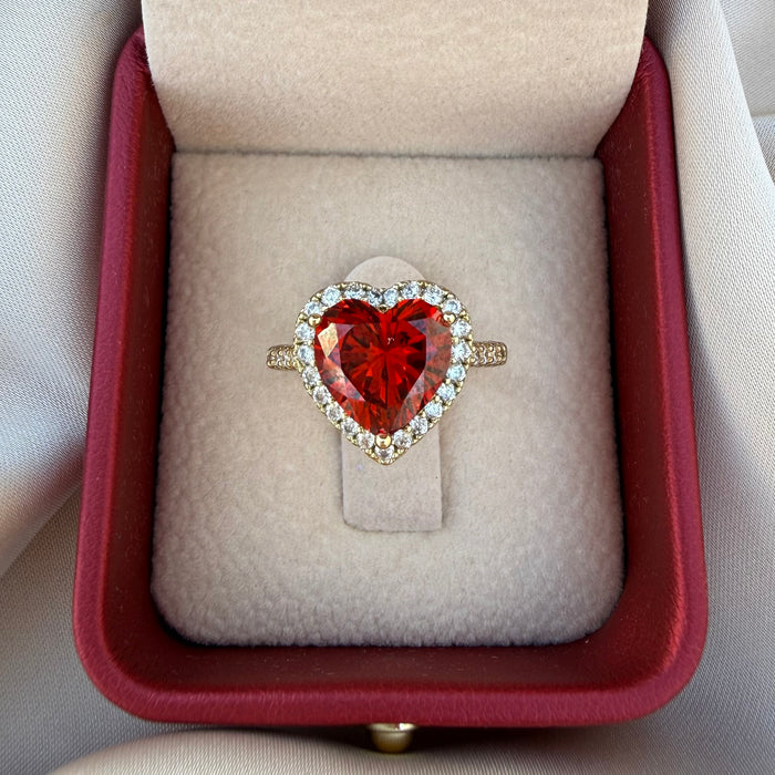 Anillo Corazón rubí