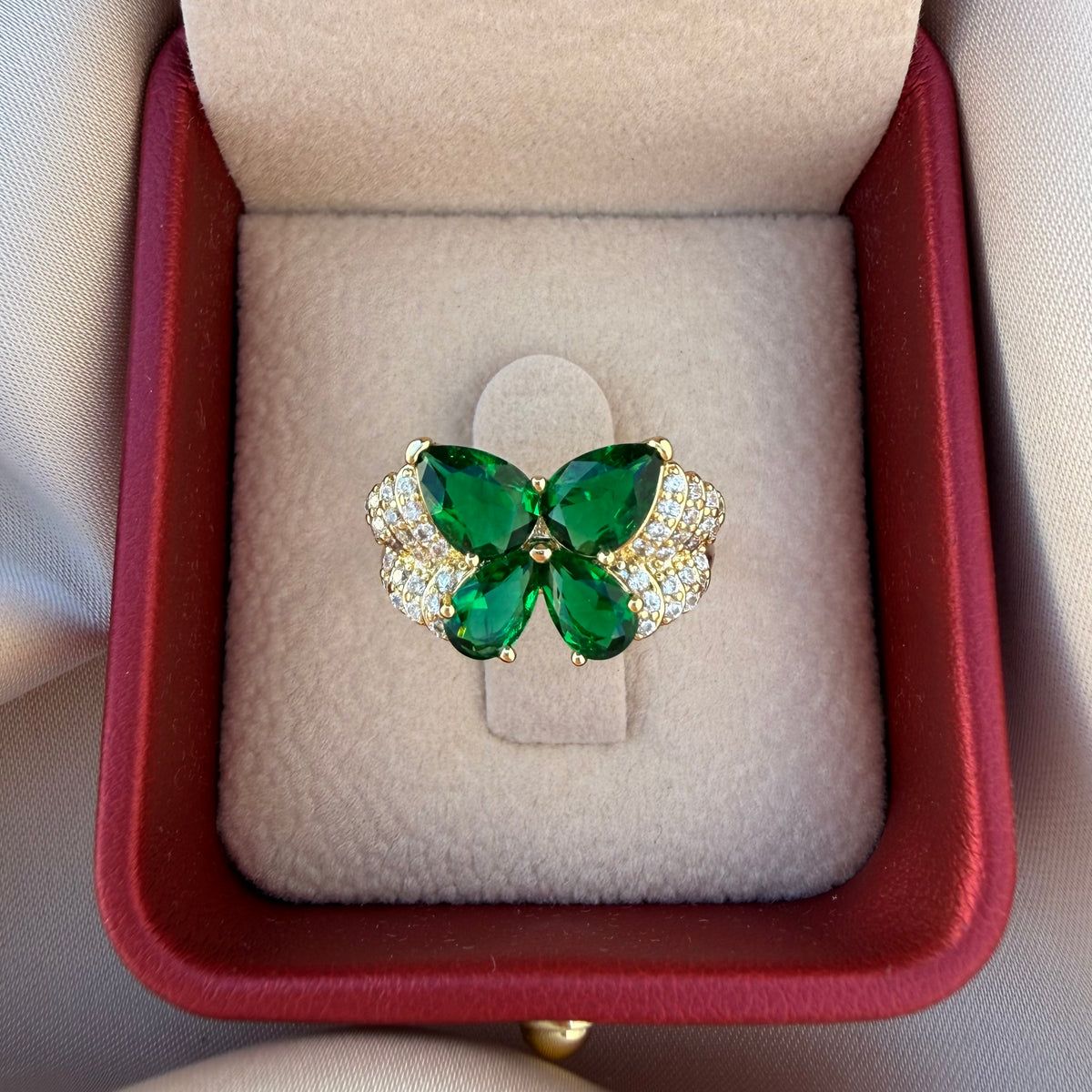 Anillo Mariposa verde esmeralda