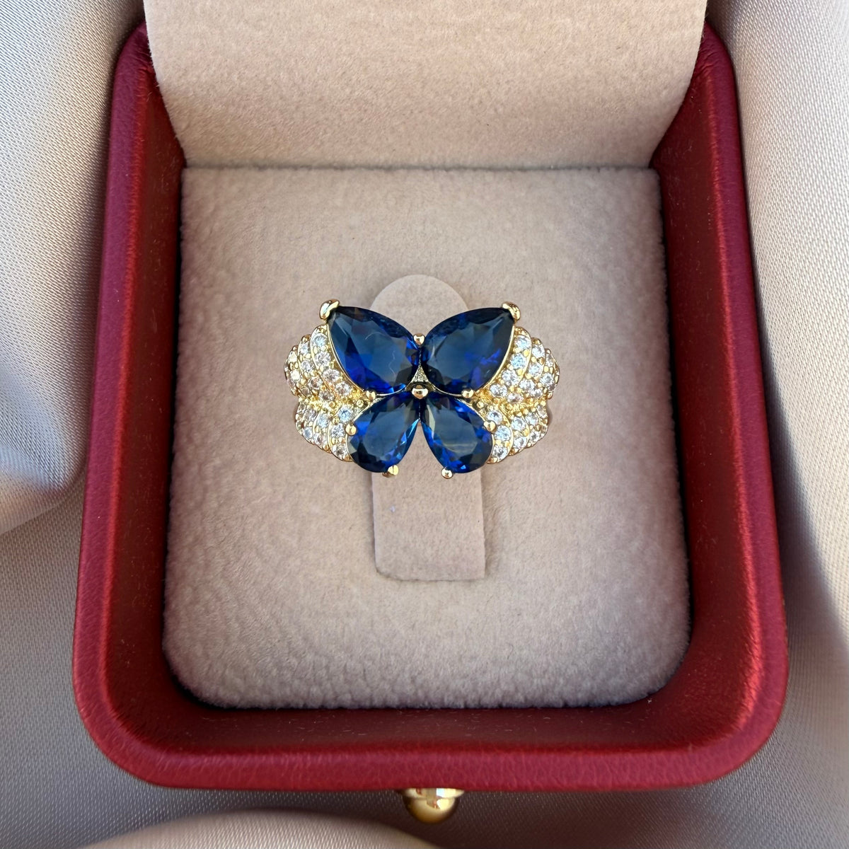 Anillo Mariposa azul zafiro