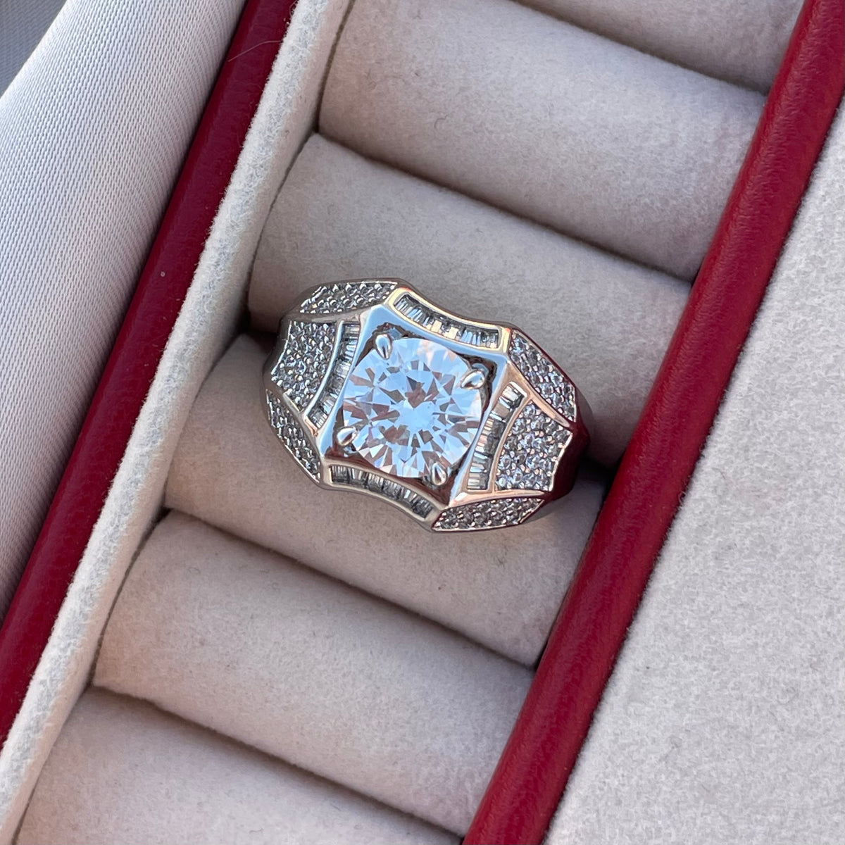 Anillo Mónaco